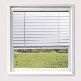 Intu Venetian Pearl White Venetian Blind