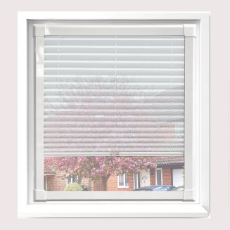 Hampton White Pleated Blind With White Frame